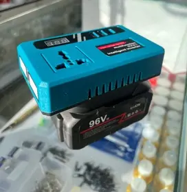 اینورتر شارژی هوشمند تبدیل DC به برق ۲۲۰ ولت