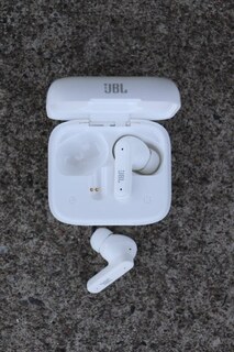 هندزفری بلوتوثی JBL Tour Pro 4 پک اصلی - مشکی
