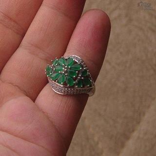 انگشتر زمرد صنعتی زنانه