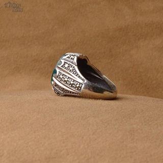 انگشتر عقیق سبز خوشرنگ خطی مردانه