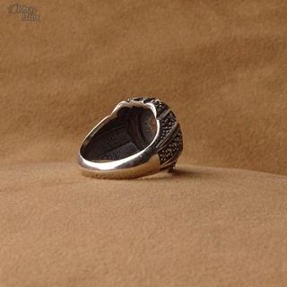 انگشتر عقیق سبز خوشرنگ خطی مردانه