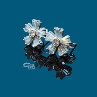 گوشواره ظریف طرح گل شیشه ای مدل GT-22 