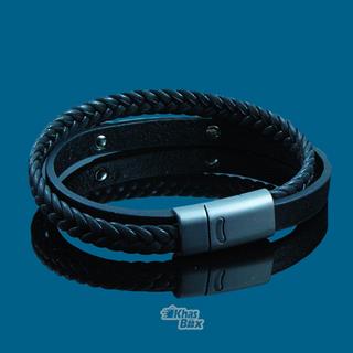 دستبند چرمی پسرانه با پلاک مشکی ARMANI