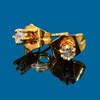 گوشواره طلایی ظریف با نگین طرح الماس مدل GT-22