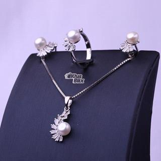 نیمست مروارید پرورشی زنانه